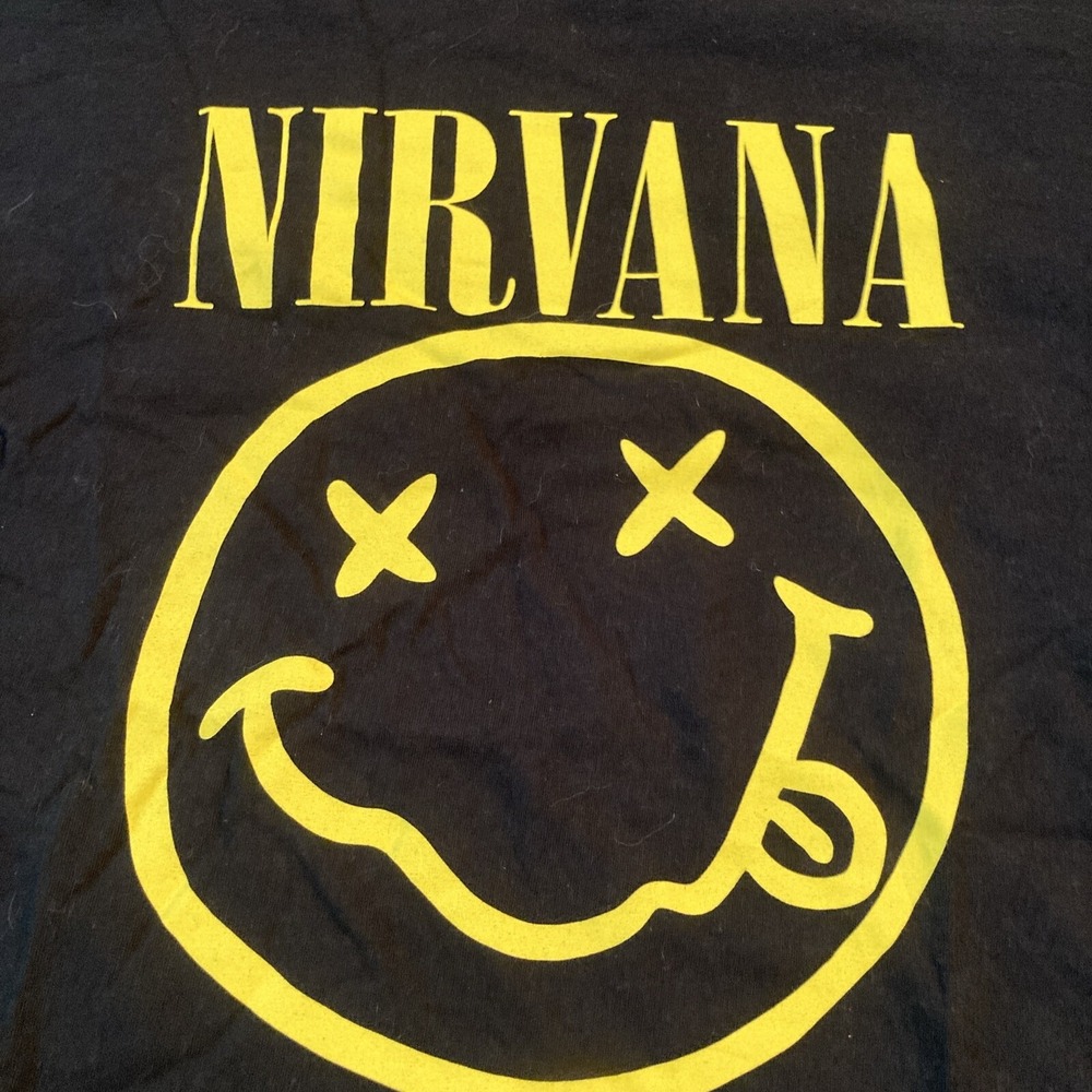 Nirvana Smiley Face T-Shirt Size M - Black 2014 Cotton Music Concert Tee - Picture 2 of 4